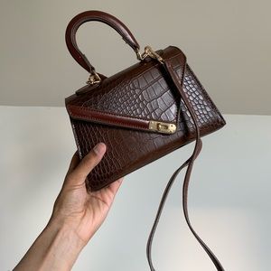 Croc mini bag. No brand